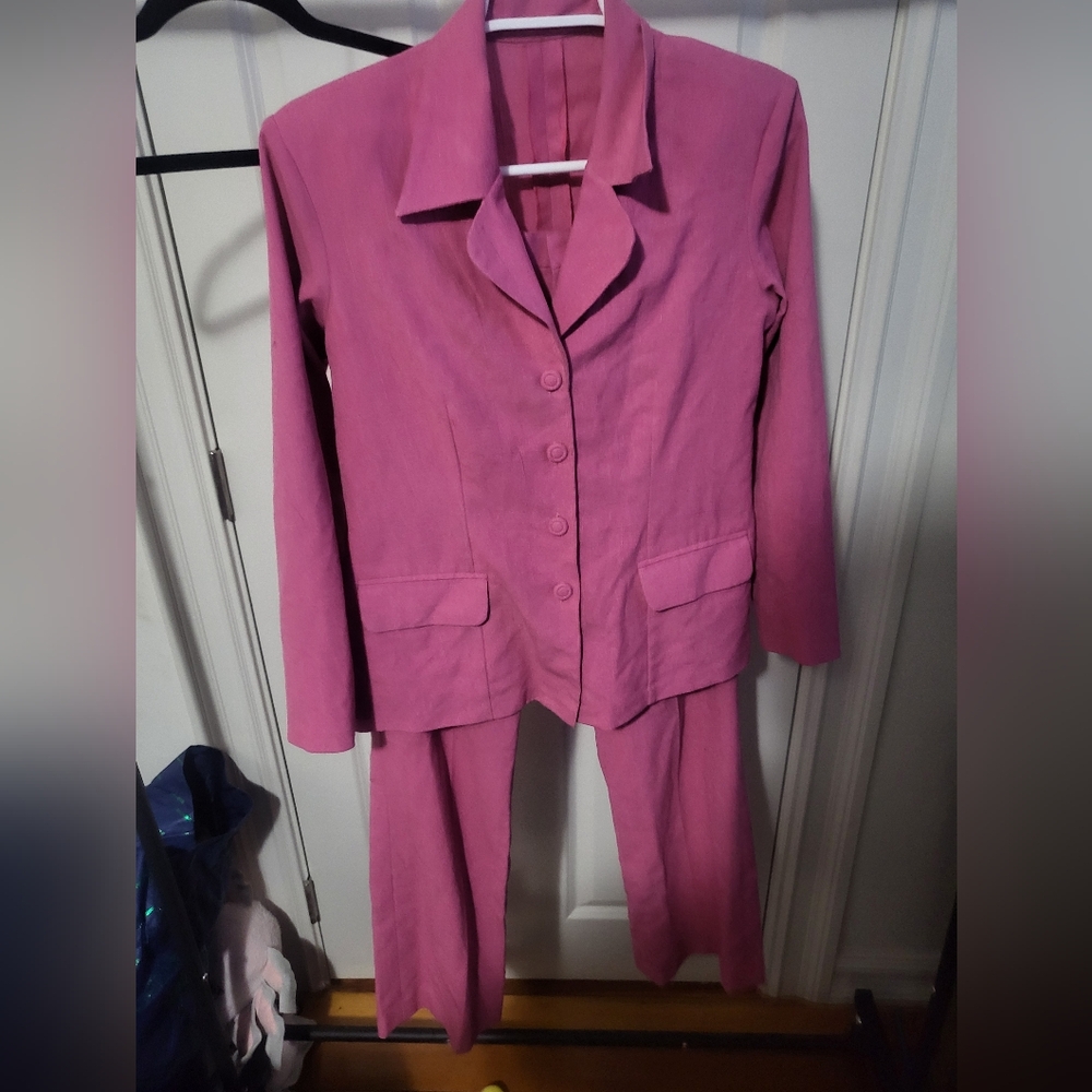 Pink two-piece pant suit